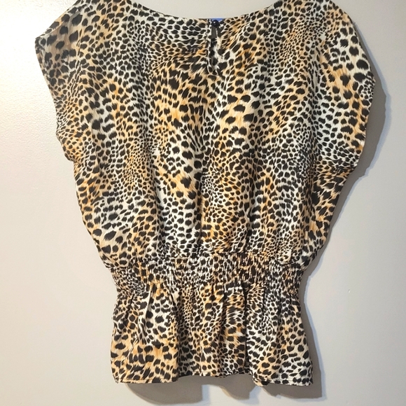 Leopard top/elastic waist - Picture 2 of 3